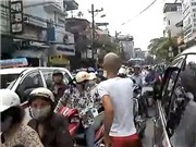 Bóng đá anh, ngoại hạng anh, lịch thi đấu euro 2012, Người cầm điếu cày phân làn: "Tôi có làm gì sai?"